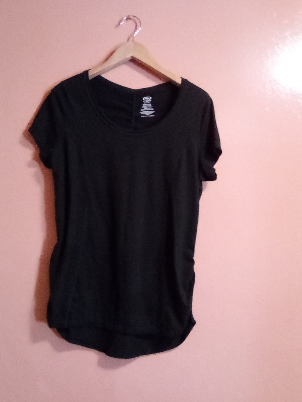 Athletic Works Black Short Sleeve Scoop Neck Tee ( Bag H )